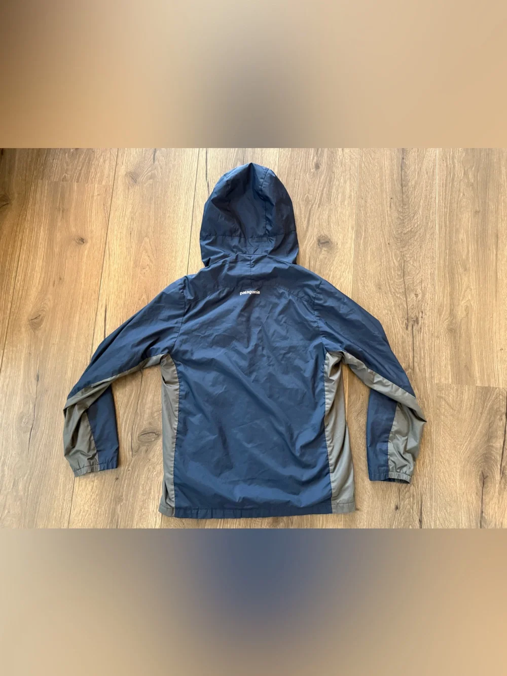 Patagonia Boys' Quartzsite Jacket blue gray hooded windbreaker size 10 medium
